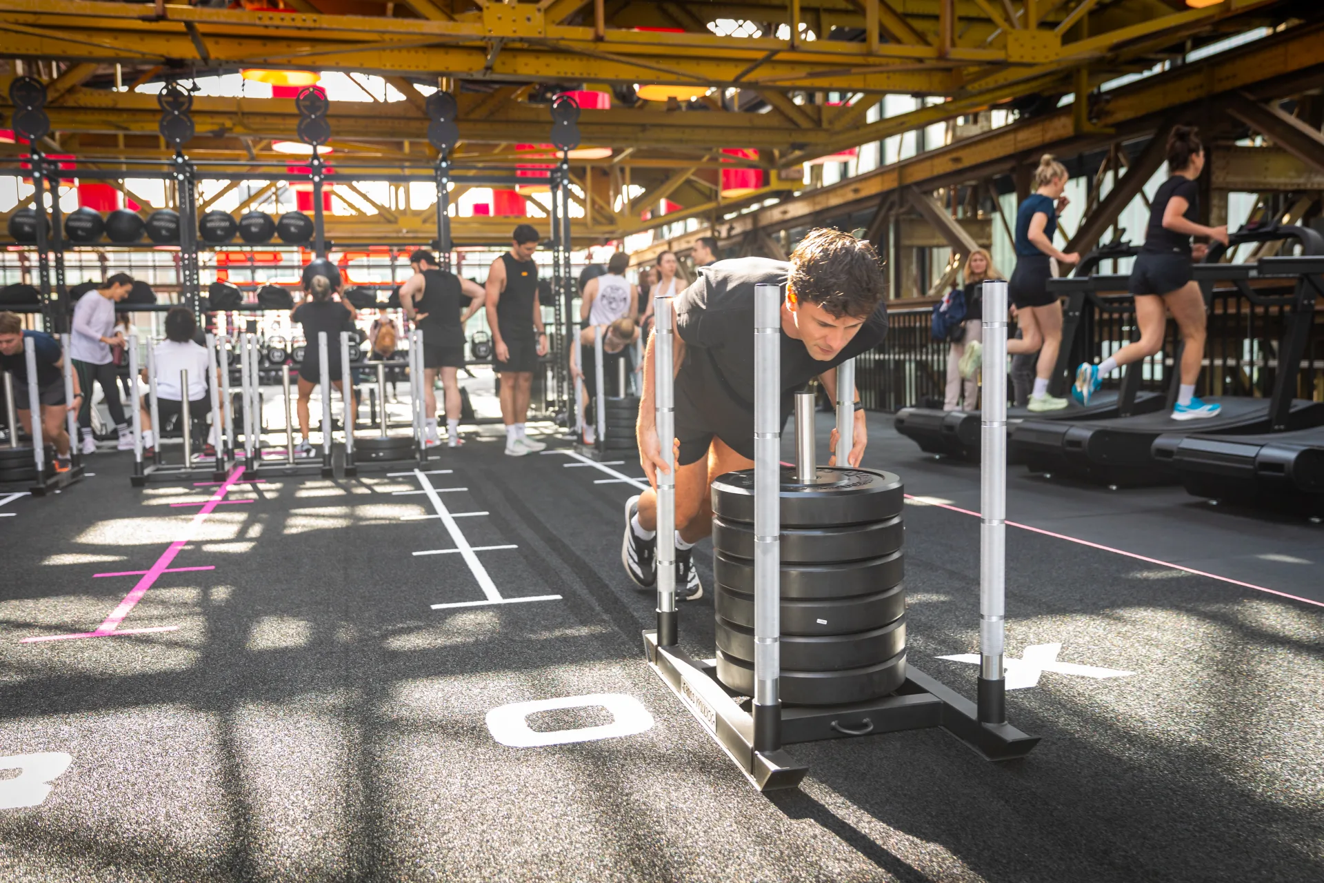 Big Gym opening Amsterdam Werkspoor hal foto