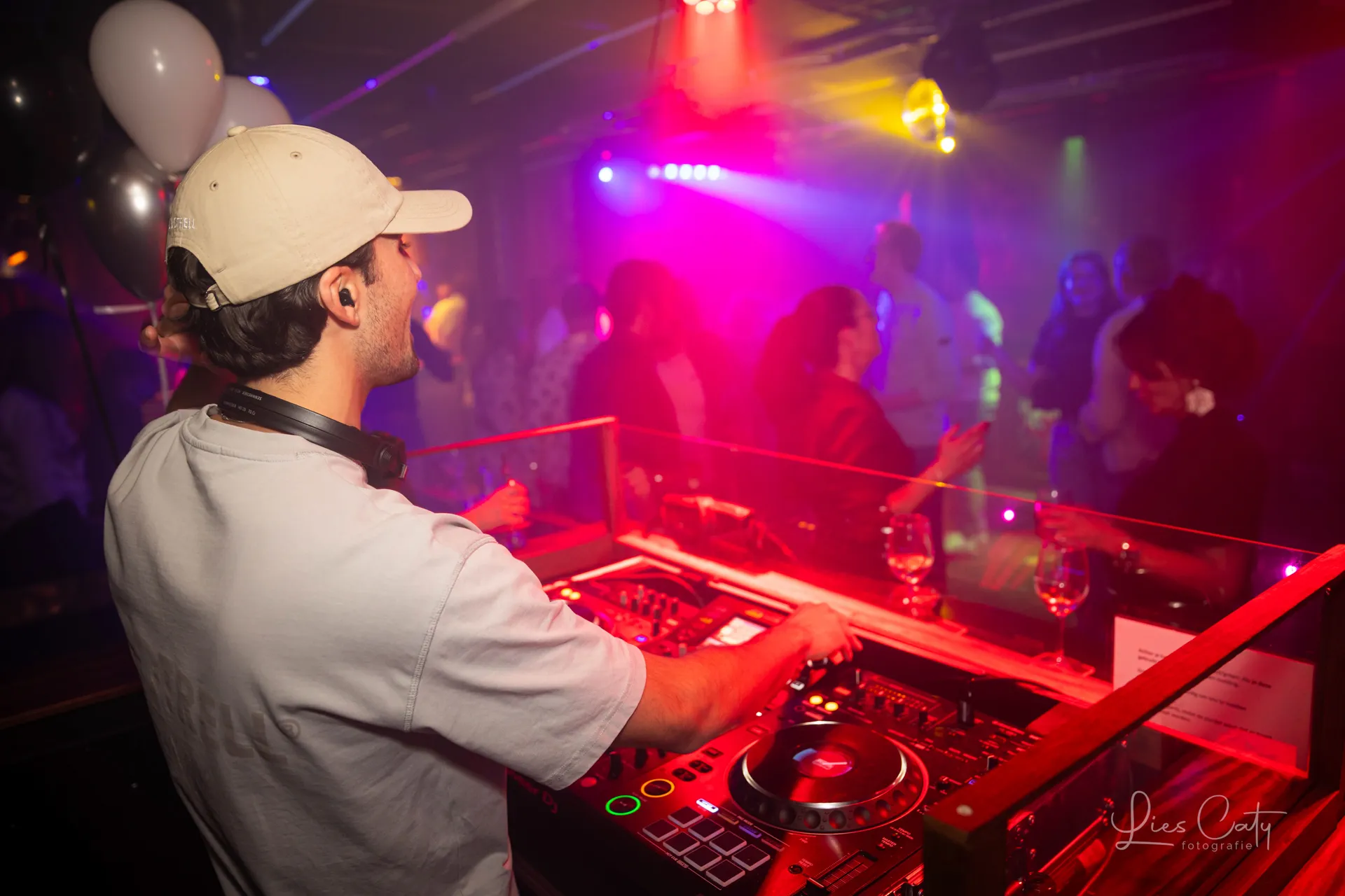 Laat jouw feestje vastleggen! foto