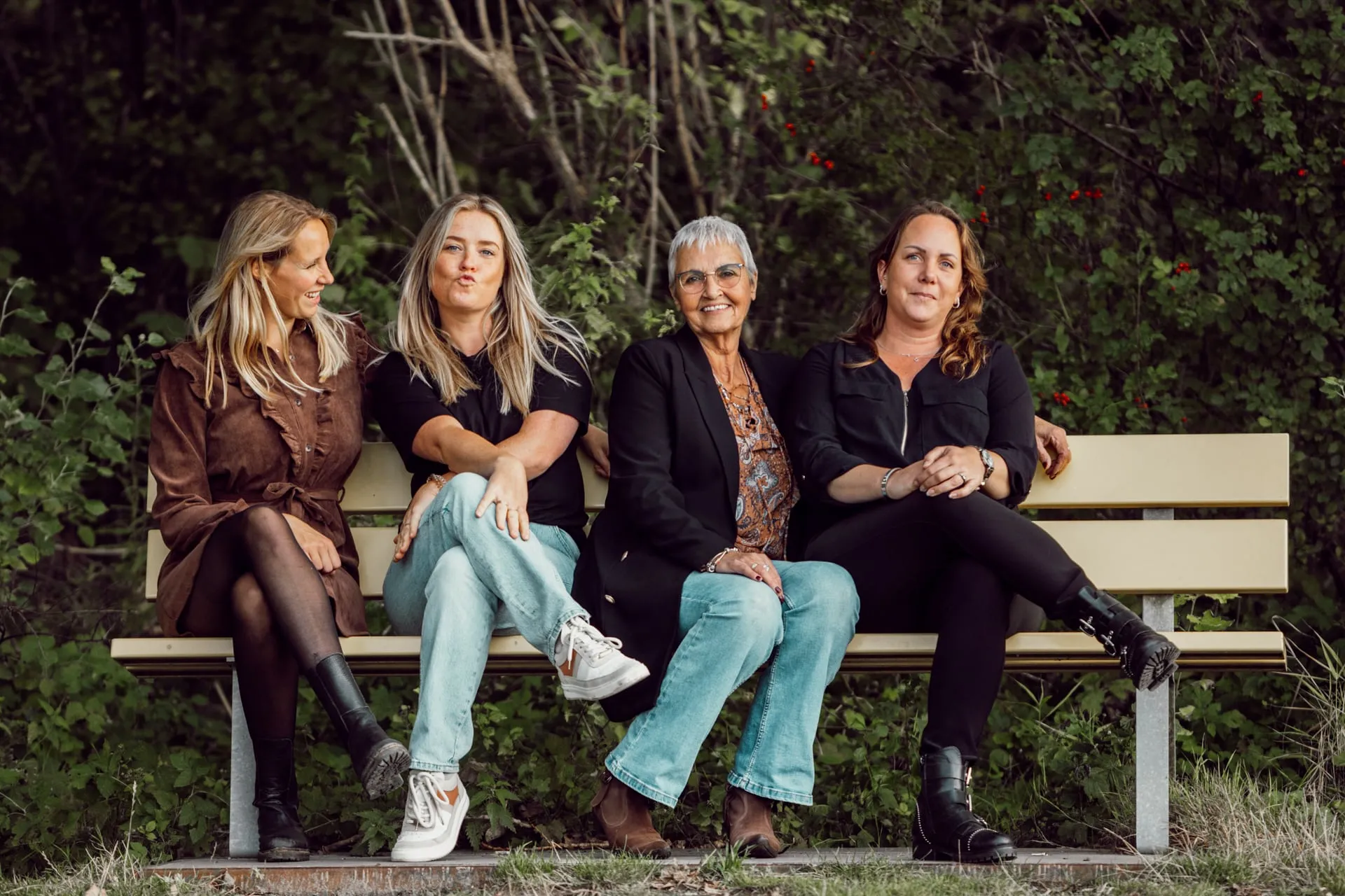 "Vijf Jaar Familiegeluk: Het Vastleggen van Groei, Liefde en Herinneringen" foto
