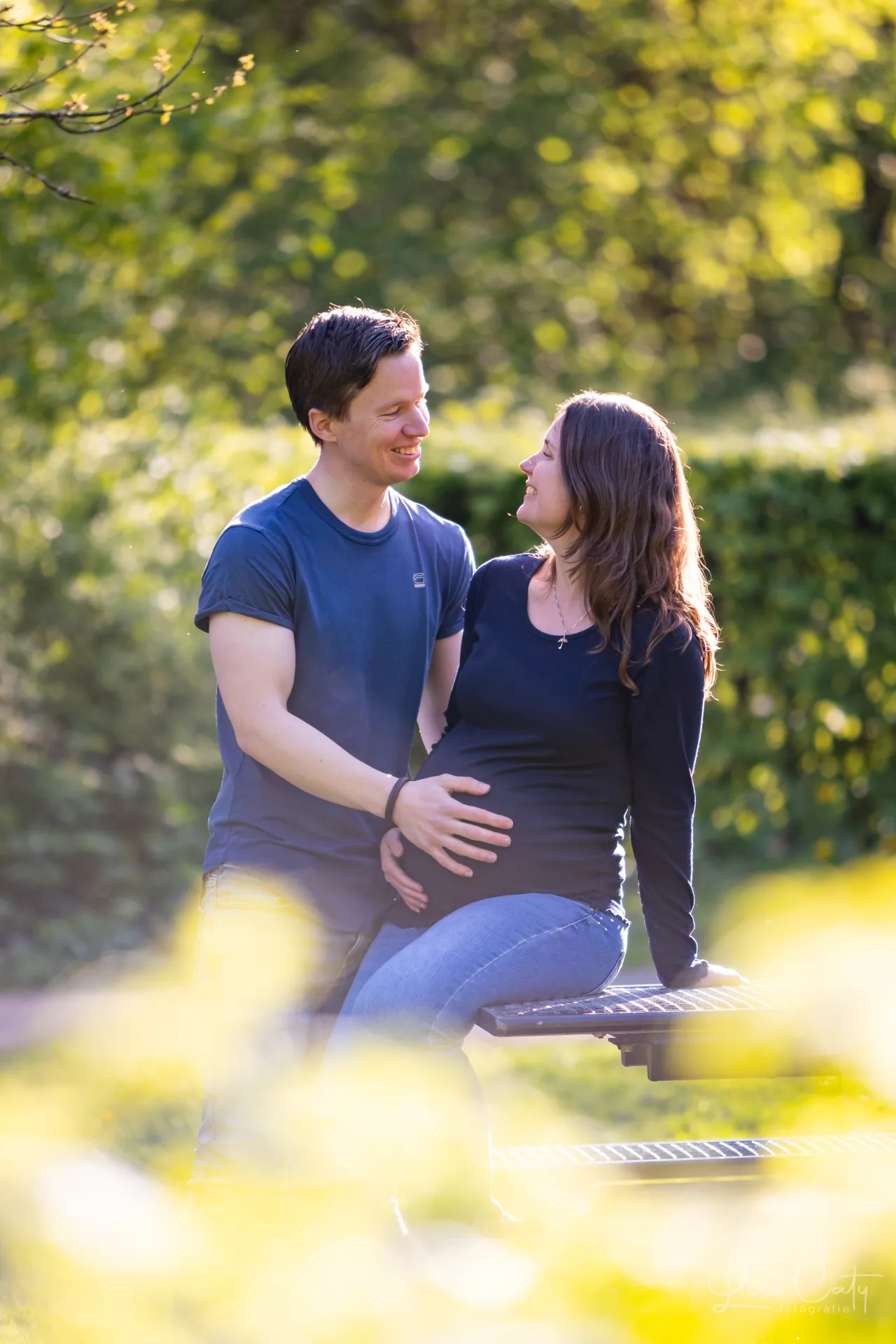 Zwangerschapshoot Kelly en Menno in Hargen en Alkmaar foto